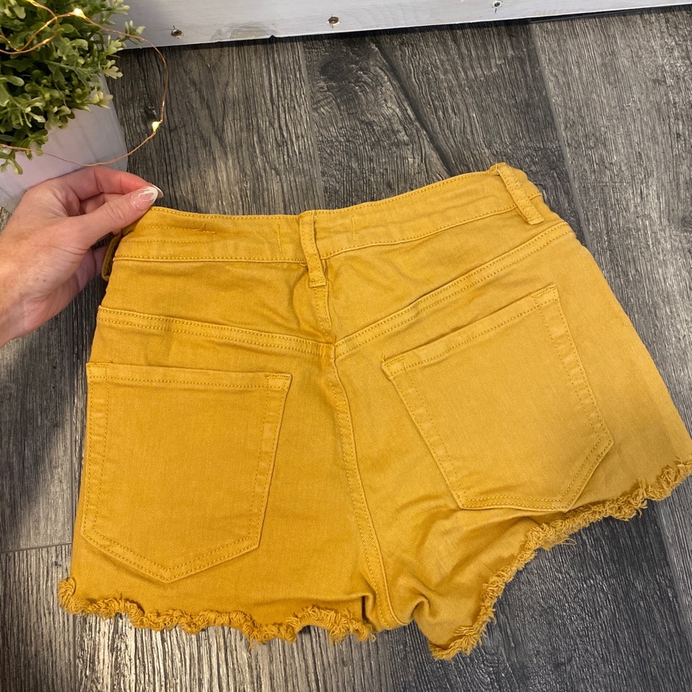PacSun High Rise Shorts💛 - Picture 7 of 7